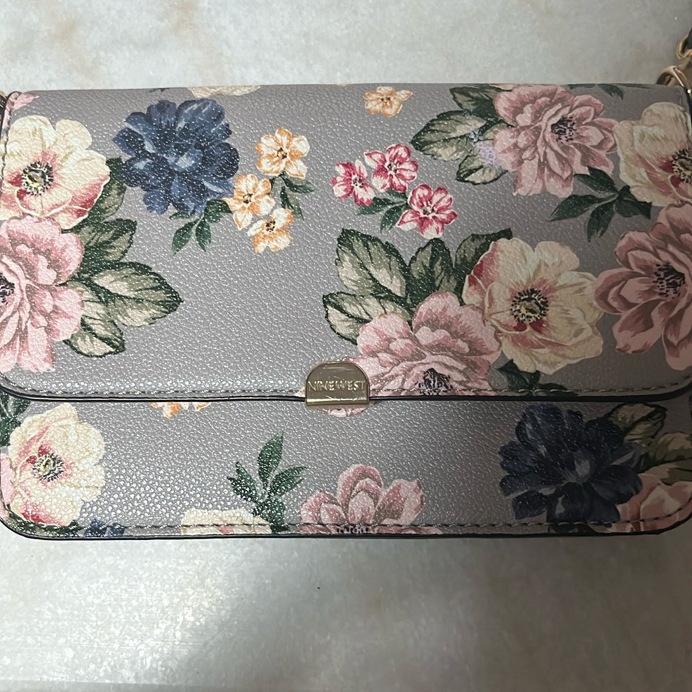 Nine West clutch purse